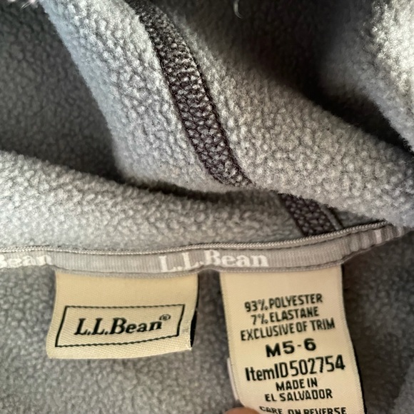 Boys llbean 5-6 sweater - Picture 3 of 3